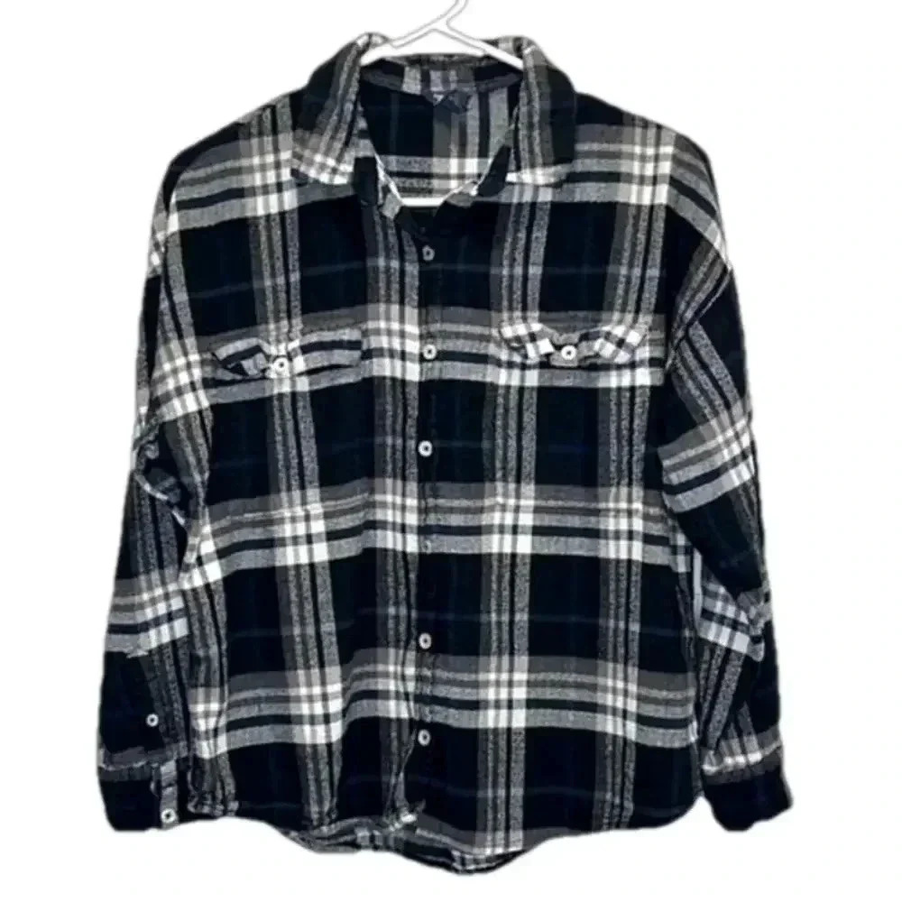 Imperfect forever 21 flannel shirt medium cropped button down flannel pockets
